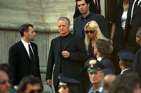 funerale di gianni versace|when did gianni versace die.